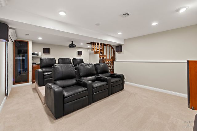 305 N Dale Avenue, Mchenry, IL 60050