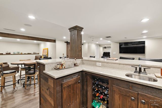 305 N Dale Avenue, Mchenry, IL 60050