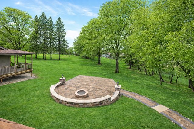 305 N Dale Avenue, Mchenry, IL 60050