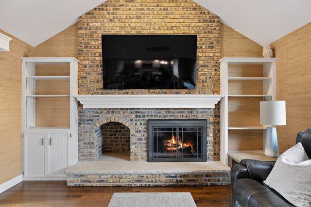 305 N Dale Avenue, Mchenry, IL 60050
