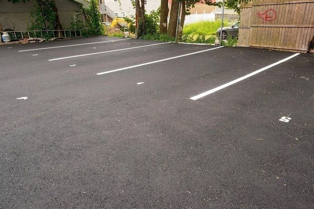 112 Adams 3L, Boston, MA 02122