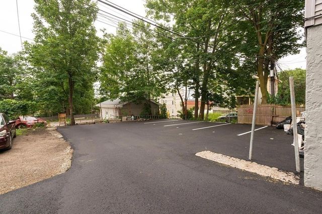 112 Adams 3L, Boston, MA 02122