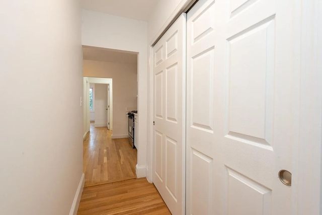 112 Adams 3L, Boston, MA 02122