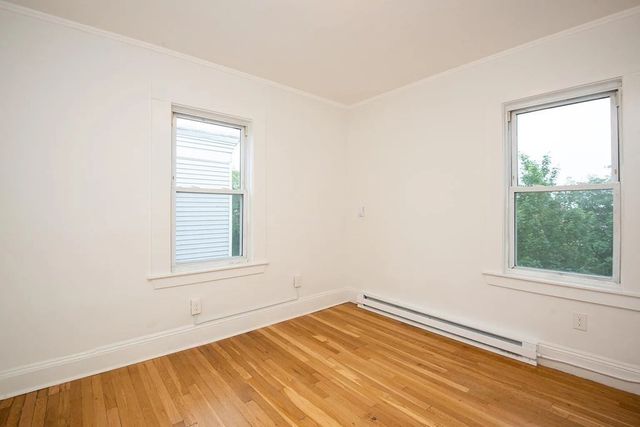 112 Adams 3L, Boston, MA 02122