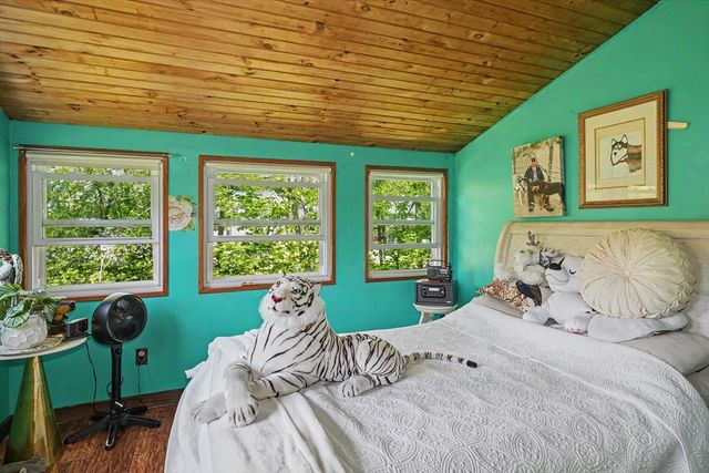 14 Mill St, Northborough, MA 01532
