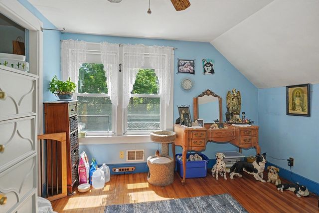 14 Mill St, Northborough, MA 01532