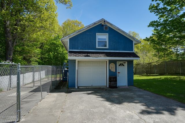 14 Mill St, Northborough, MA 01532