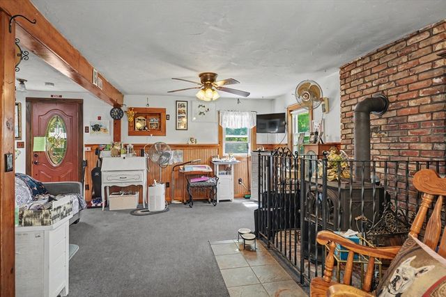 14 Mill St, Northborough, MA 01532
