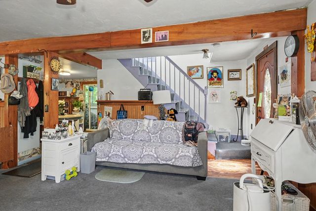 14 Mill St, Northborough, MA 01532