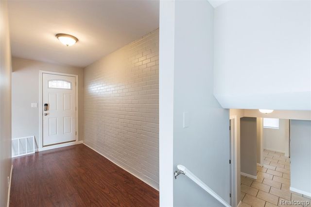 6739 Caribou Street, Westland, MI 48185