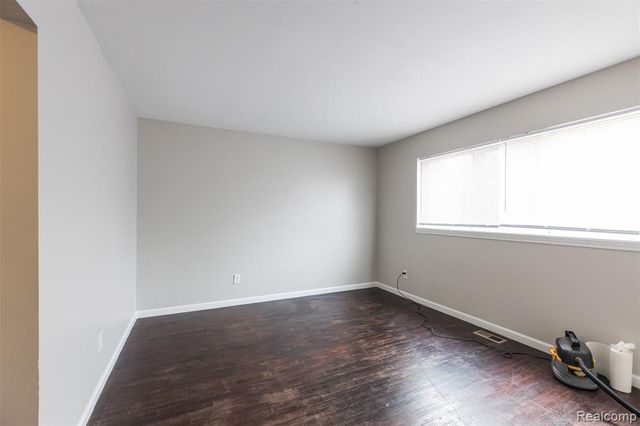 6739 Caribou Street, Westland, MI 48185