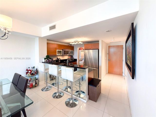 253 NE 2nd St 903, Miami, FL 33132