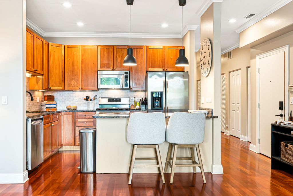 2235 N Lister Avenue 102, Chicago, IL 60614 — photo 4