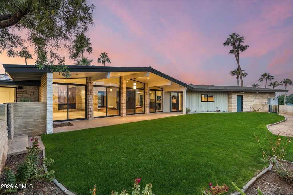 Image 1 of property listing at 6307 E SAGE Drive, Paradise Valley, AZ 85253