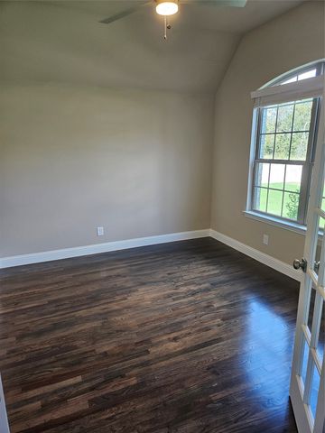 2721 Silo Lane, Van Alstyne, TX 75495
