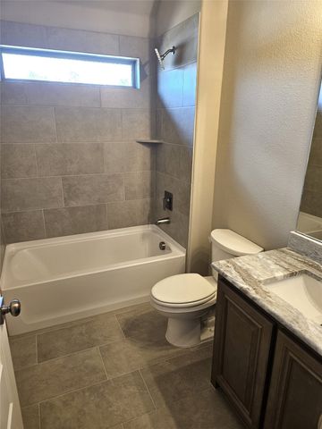 2721 Silo Lane, Van Alstyne, TX 75495