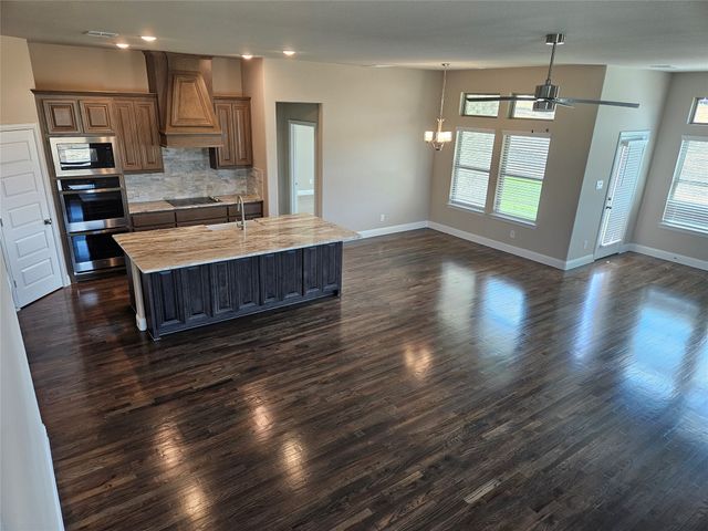 2721 Silo Lane, Van Alstyne, TX 75495