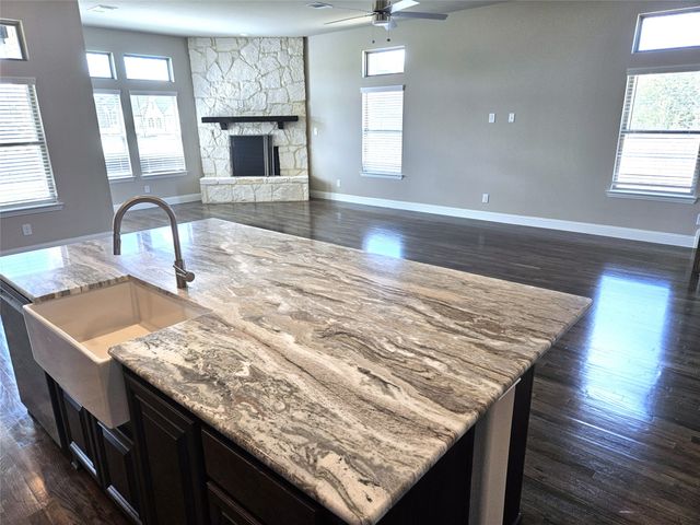 2721 Silo Lane, Van Alstyne, TX 75495