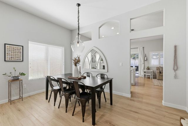 43 Kingsbury Ct, Roseville, CA 95678
