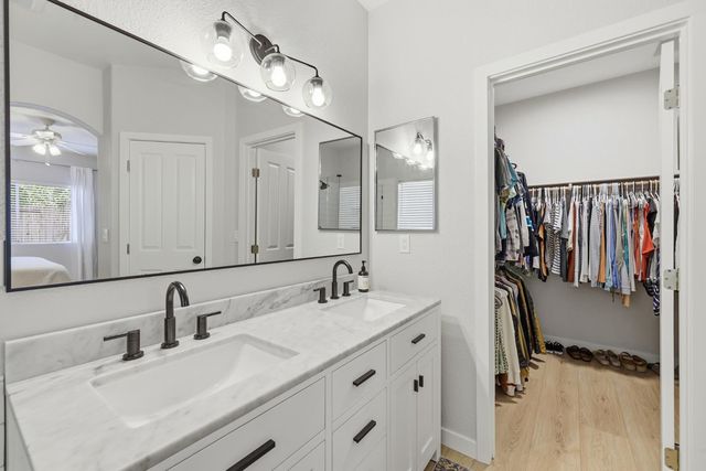 43 Kingsbury Ct, Roseville, CA 95678