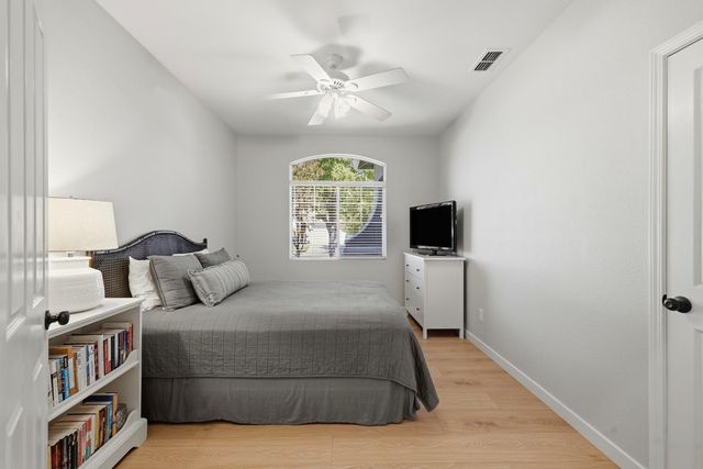 43 Kingsbury Ct, Roseville, CA 95678
