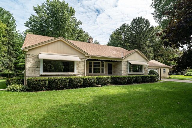226 Vernon AVENUE, Thiensville, WI 53092