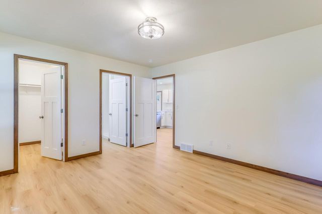 2205 Kellner STREET, Manitowoc, WI 54220