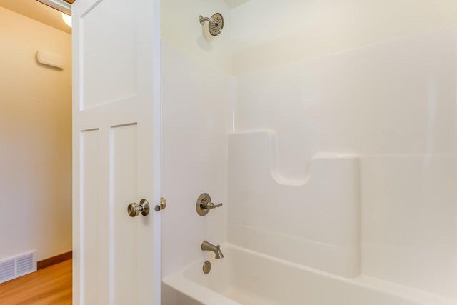 2205 Kellner STREET, Manitowoc, WI 54220