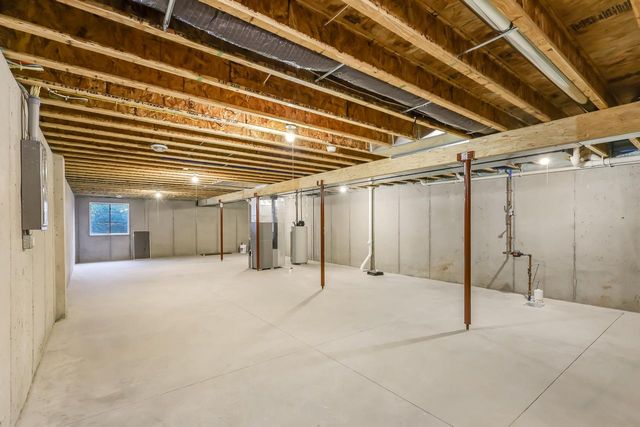 2205 Kellner STREET, Manitowoc, WI 54220