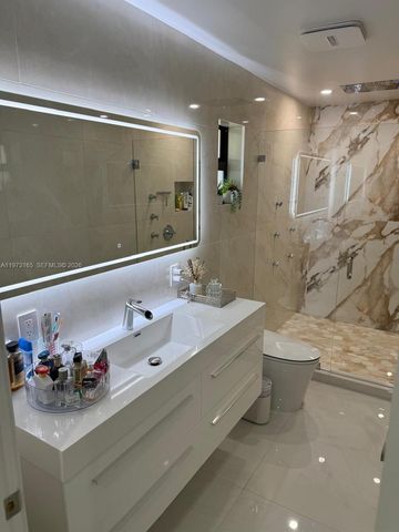 1801 NW 42nd St, Oakland Park, FL 33309