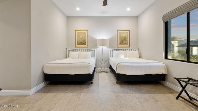 6119 E Gold Dust Avenue, Paradise Valley, AZ 85253