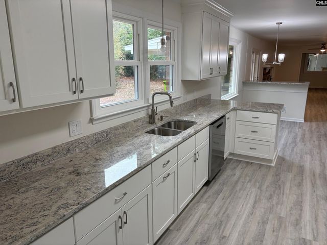 140 Park Shore Drive E, Columbia, SC 29223