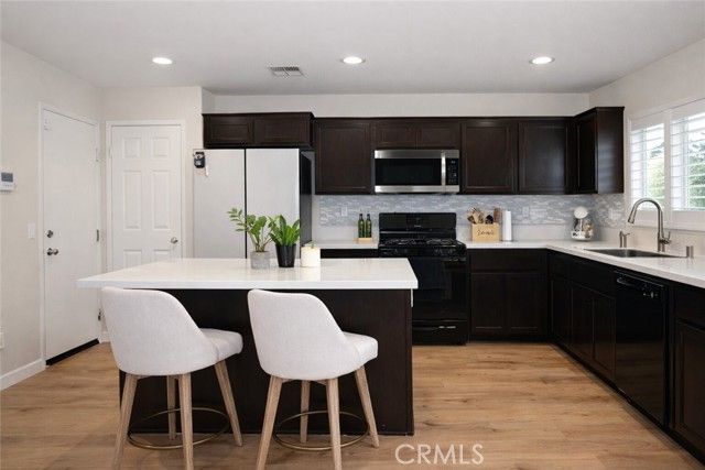 6971 Sagebrush Way, Fontana, CA 92336