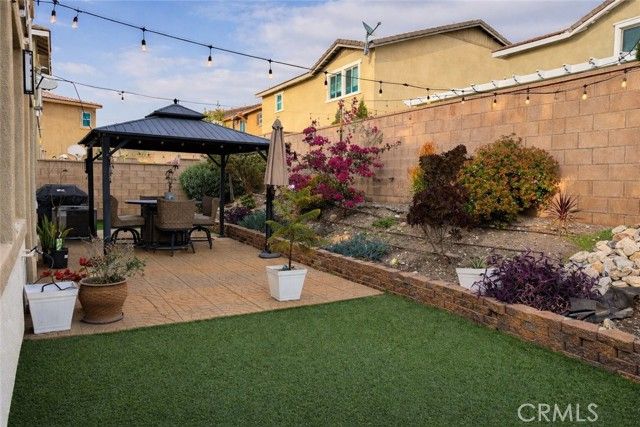 6971 Sagebrush Way, Fontana, CA 92336