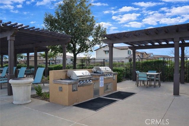 6971 Sagebrush Way, Fontana, CA 92336