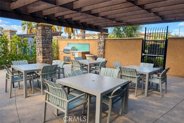 6971 Sagebrush Way, Fontana, CA 92336