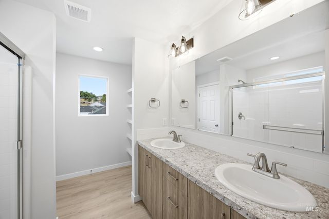 1357 Sunday River St, Middleton, ID 83644