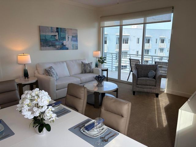 1551 N Flagler Drive (annual/seasonal) Uph 11, West Palm Beach, FL 33401