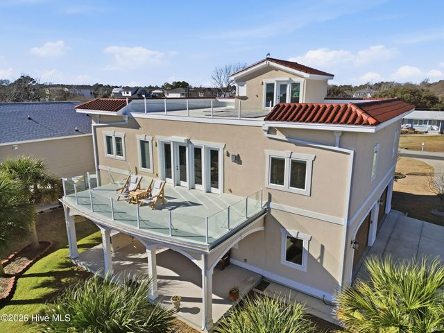 1044 Mallard Bay Road, Hampstead, NC 28443