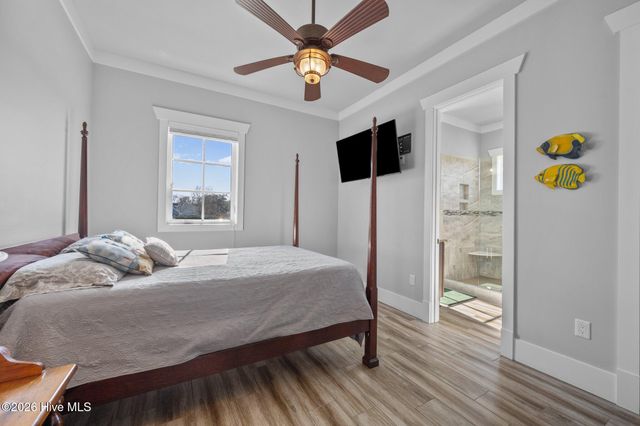 1044 Mallard Bay Road, Hampstead, NC 28443