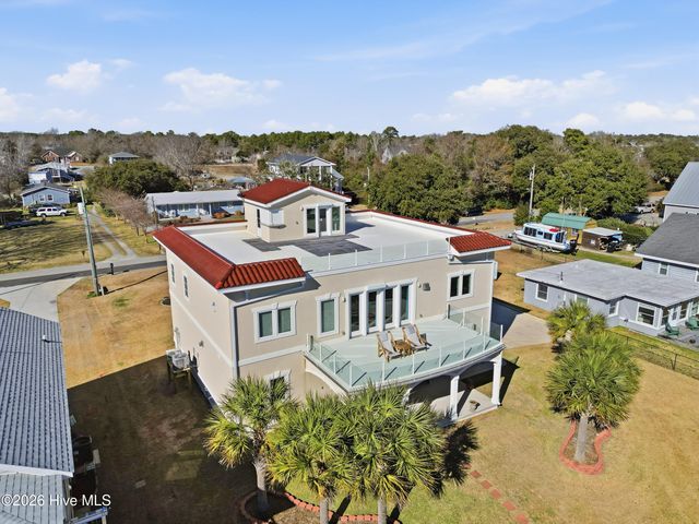 1044 Mallard Bay Road, Hampstead, NC 28443