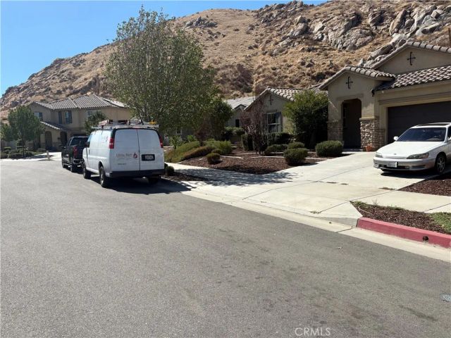 3672 Old Oak, San Jacinto, CA 92582