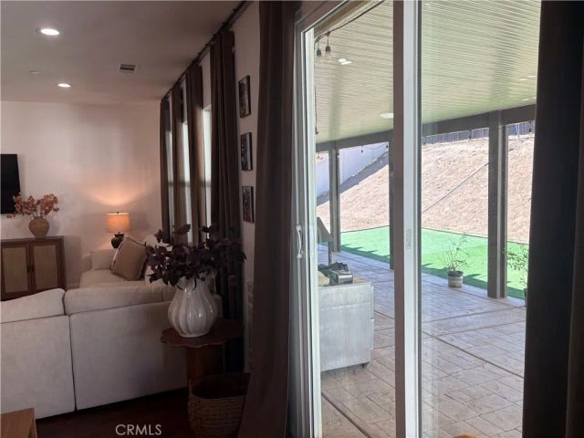 3672 Old Oak, San Jacinto, CA 92582