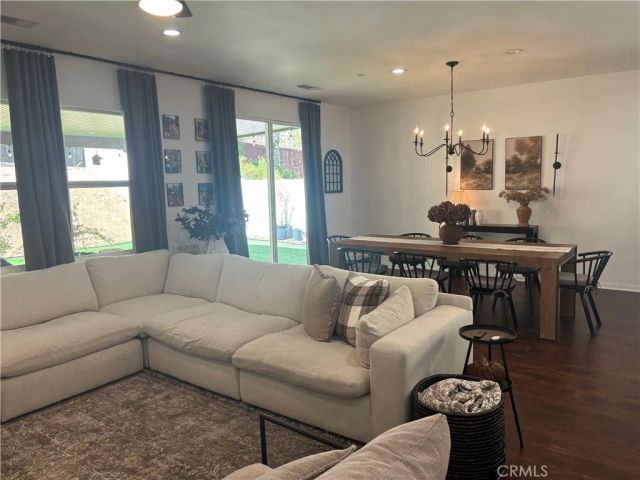 3672 Old Oak, San Jacinto, CA 92582