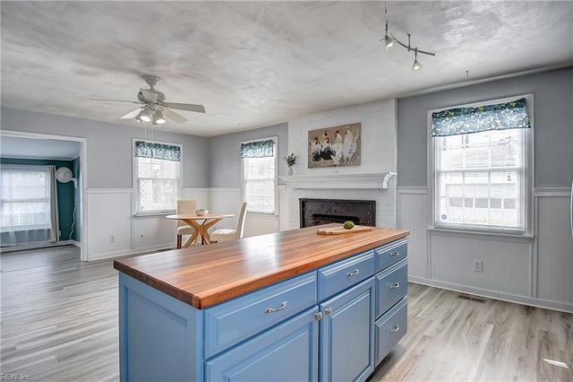 1603 Croyden RD, Norfolk, VA 23503