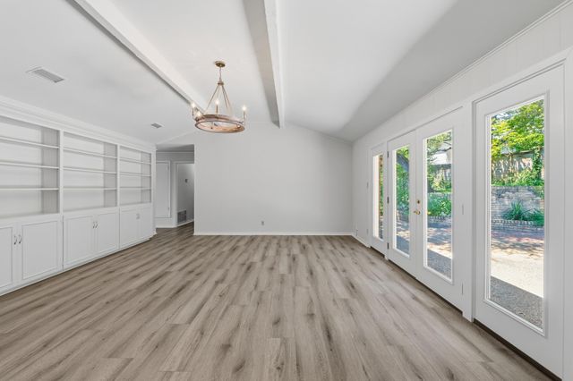 2802 Pecos ST, Austin, TX 78703