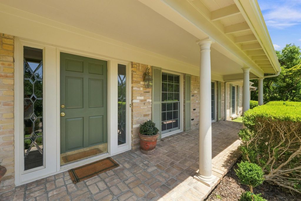 2802 Pecos ST, Austin, TX 78703
