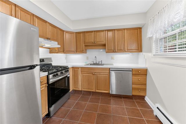 1349 Stanford Road, Bethlehem City, PA 18018
