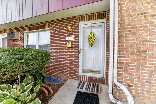1349 Stanford Road, Bethlehem City, PA 18018