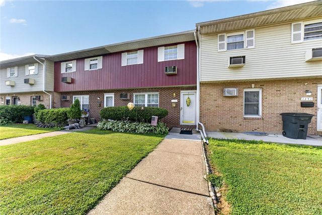1349 Stanford Road, Bethlehem City, PA 18018